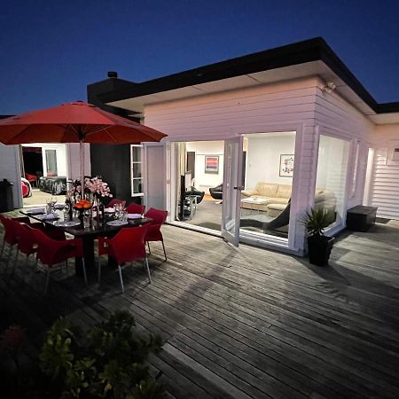 Ocean Front East End Beach House New Plymouth Extérieur photo
