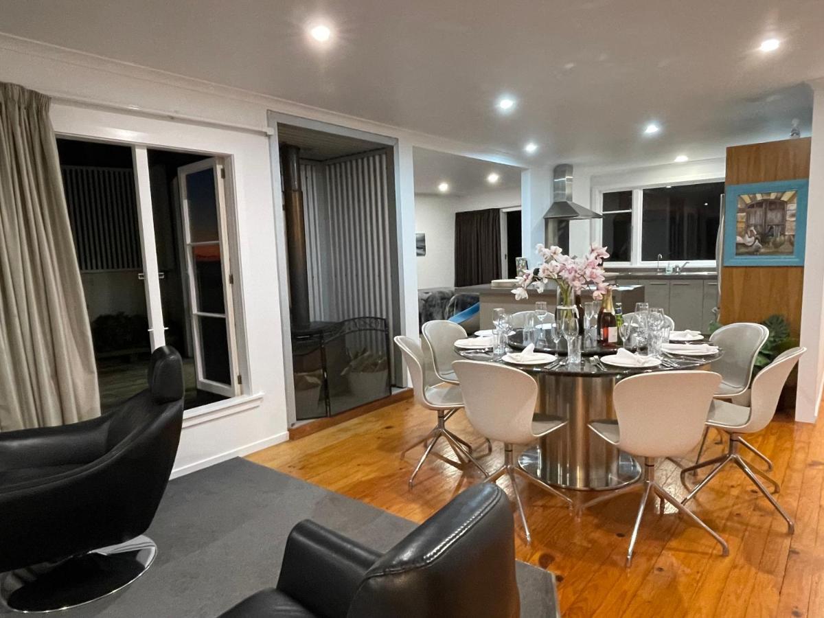 Ocean Front East End Beach House New Plymouth Extérieur photo