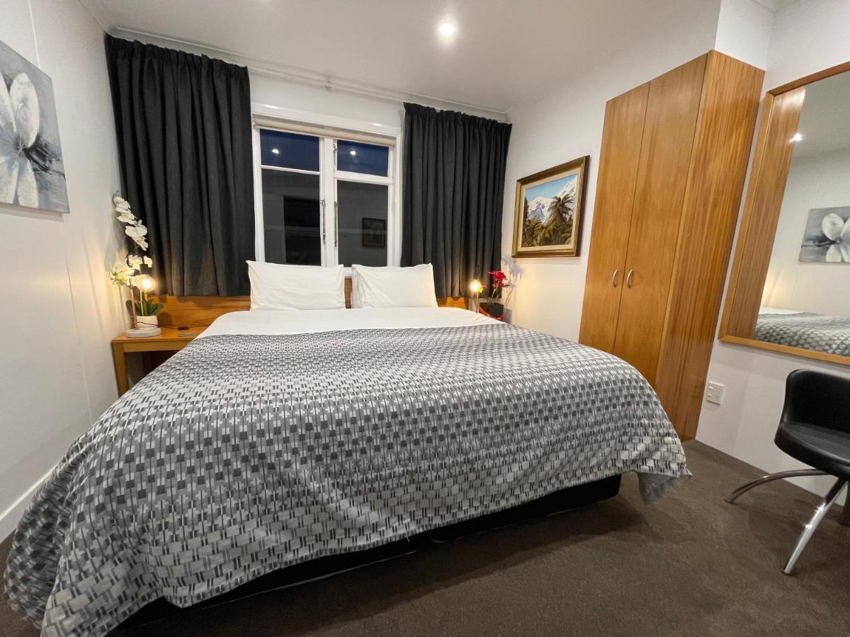 Ocean Front East End Beach House New Plymouth Extérieur photo