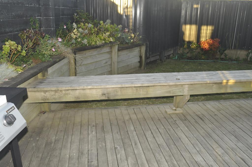 Ocean Front East End Beach House New Plymouth Extérieur photo