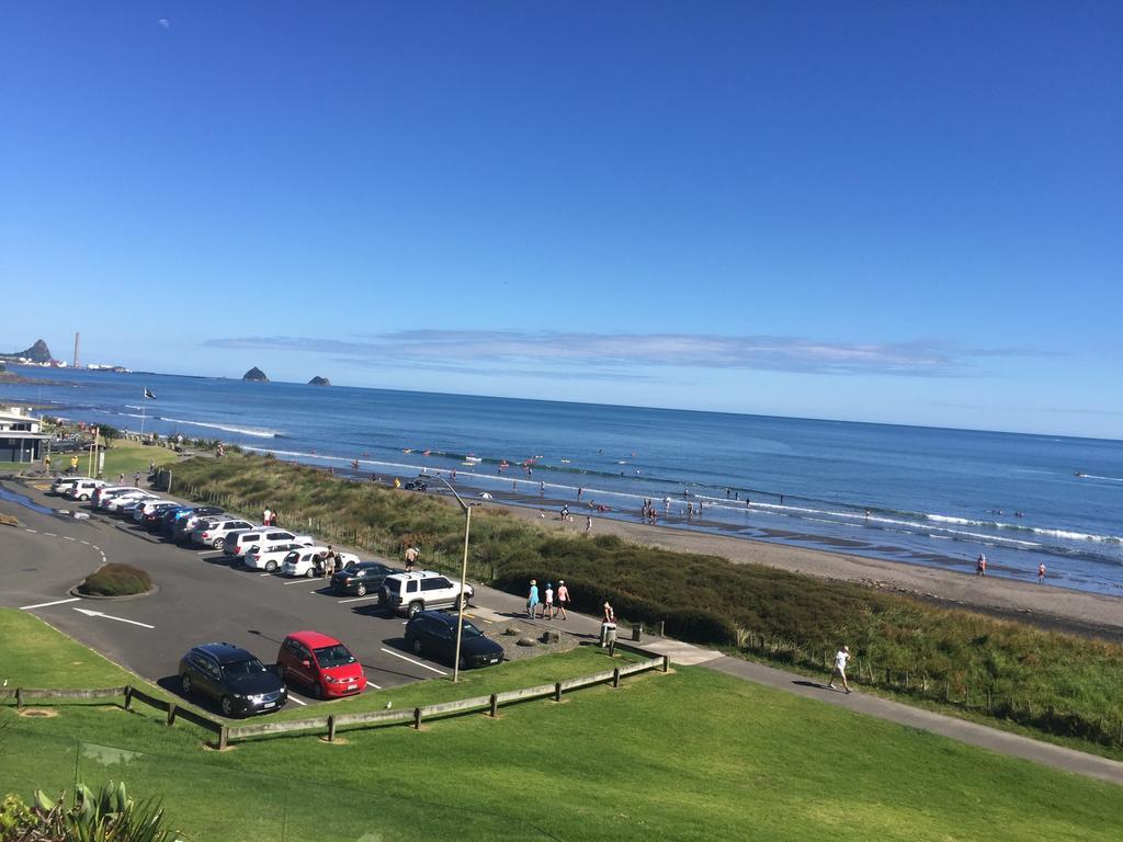 Ocean Front East End Beach House New Plymouth Extérieur photo