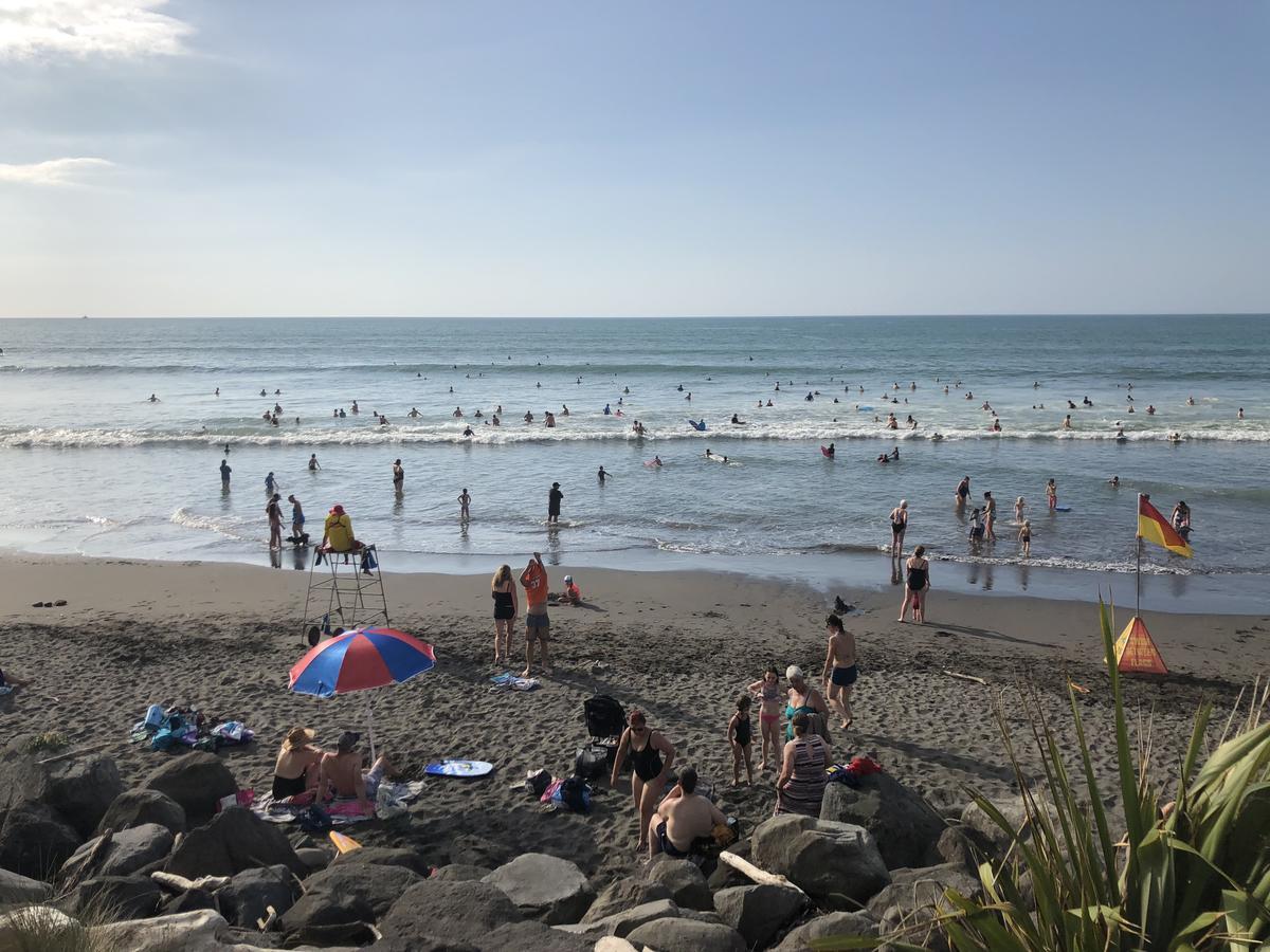 Ocean Front East End Beach House New Plymouth Chambre photo